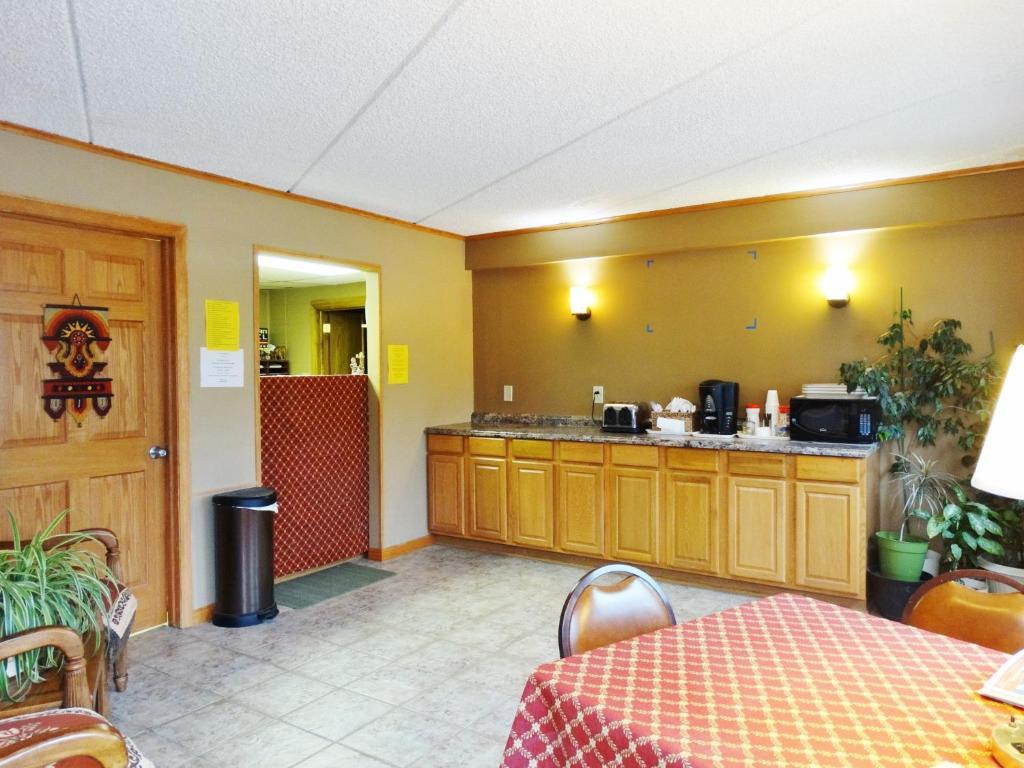 Attican Motel - Attica - Batavia - Warsaw - Darien Lake ภายนอก รูปภาพ