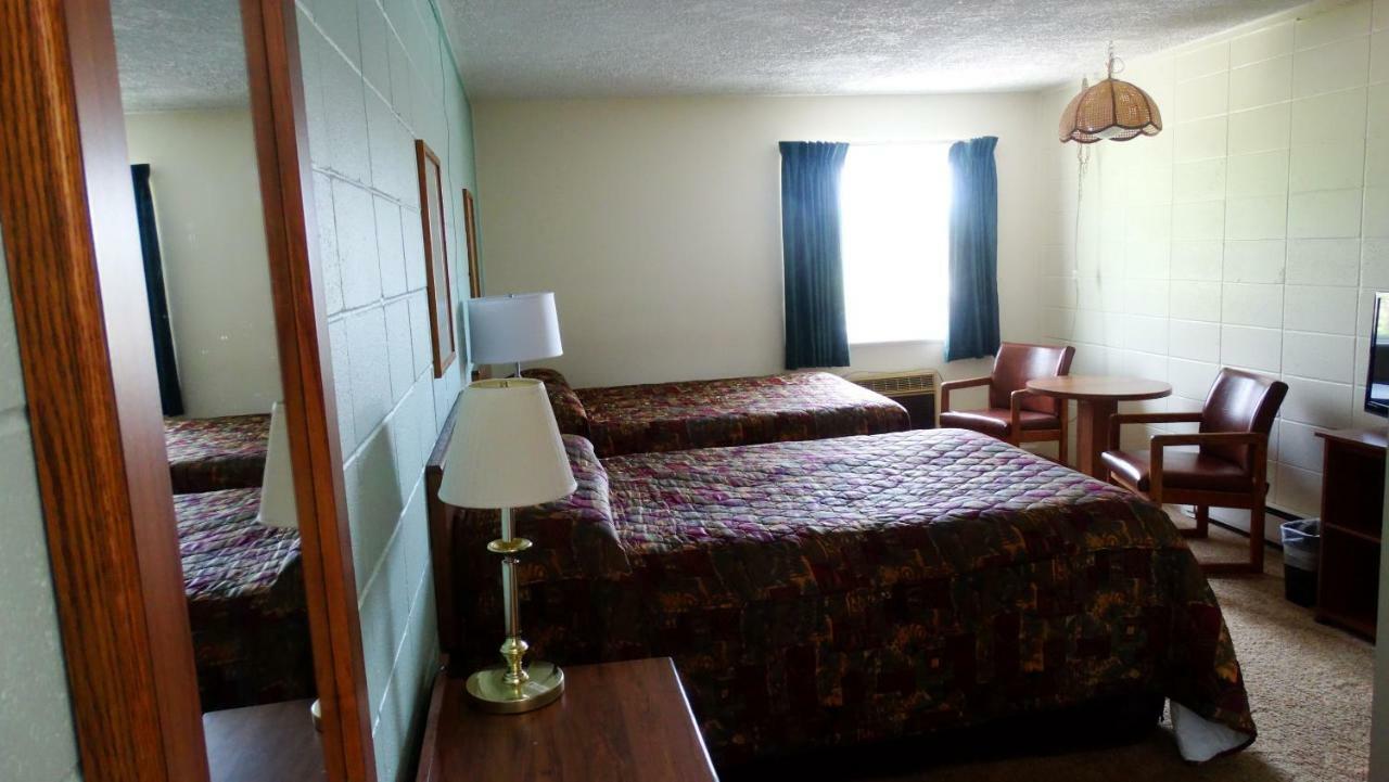 Attican Motel - Attica - Batavia - Warsaw - Darien Lake ภายนอก รูปภาพ